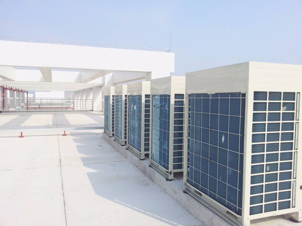 風冷機組和水冷機組的優(yōu)缺點